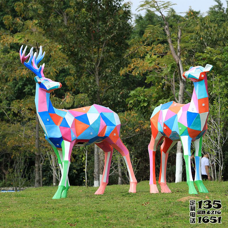 玻璃鋼幾何彩繪公園戶(hù)外景觀裝飾品梅花鹿雕塑 玻璃鋼幾何彩繪公園戶(hù)外景觀裝飾品梅花鹿雕塑
