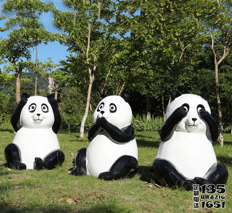 海邊觀(guān)光景區(qū)搞怪玻璃鋼熊貓雕塑 海邊觀(guān)光景區(qū)搞怪玻璃鋼熊貓雕塑